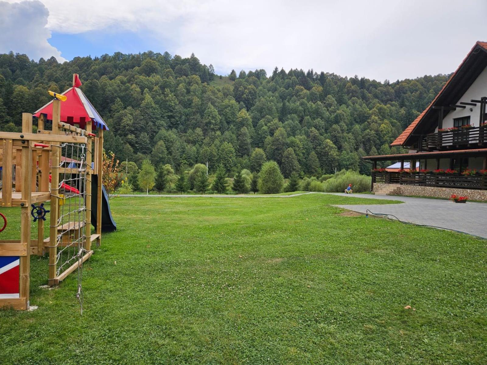 Pensiunea Marceluca Hotel Hodosa Exterior photo